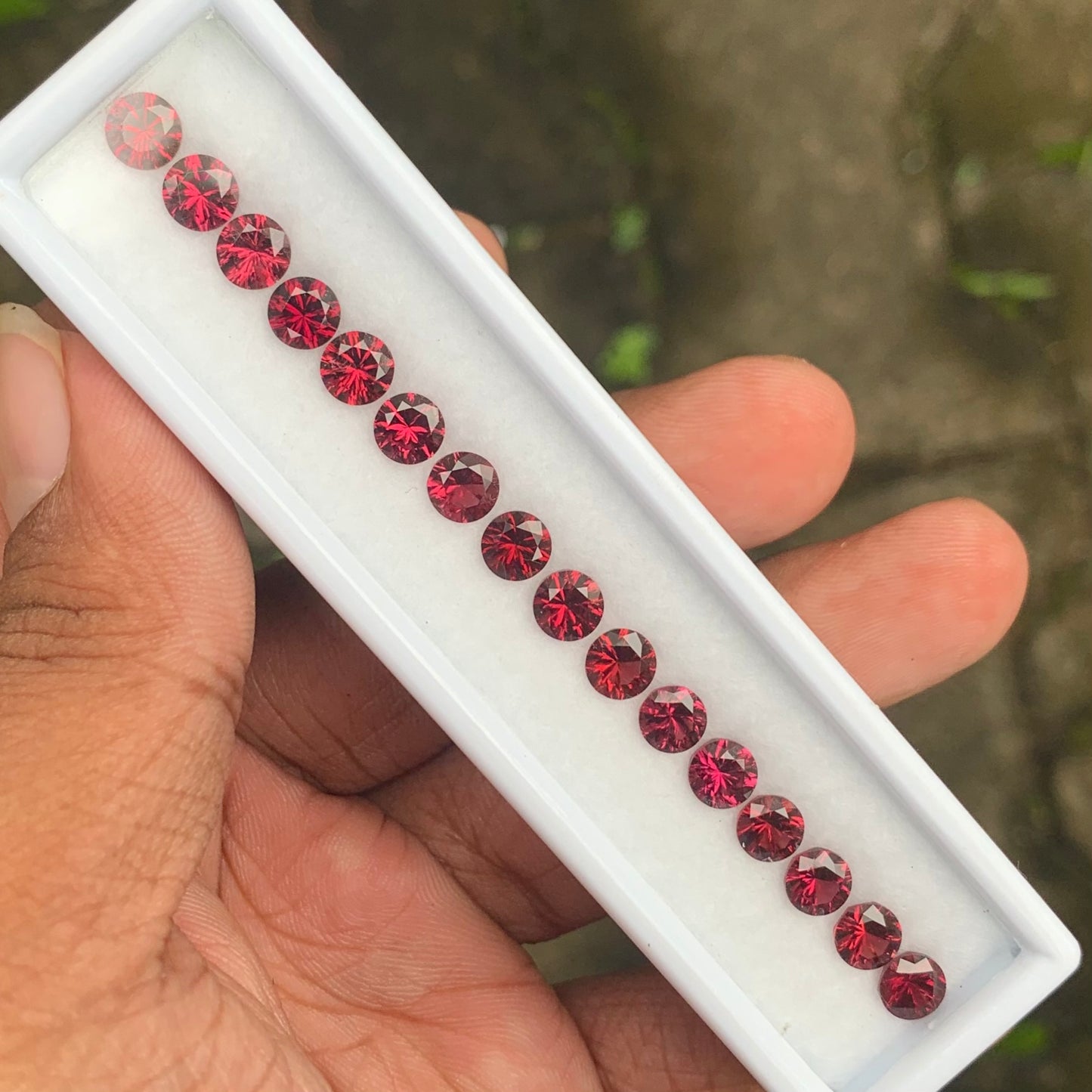 Brilliant Cut Red Garnet 12.45 Ct / 16 Stones Loose Gemstone Parcel For Jewelry Making 💎✨
