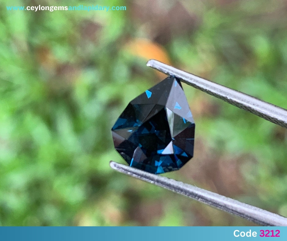 ✨ Teal Blue Spinel - Shield Cut 2.53 Ct 💎