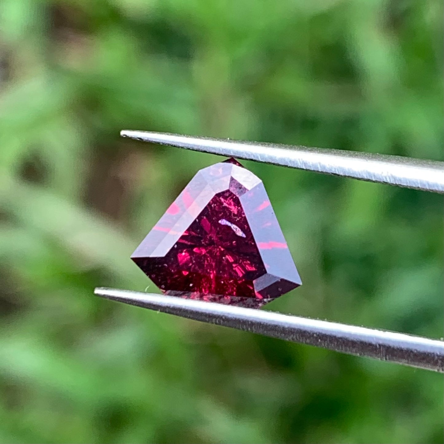 Red Garnet Fantasy / Concave Cut Fancy Shield 1.40 Ct Natural Loose Gemstone For Jewelry Making 💎✨