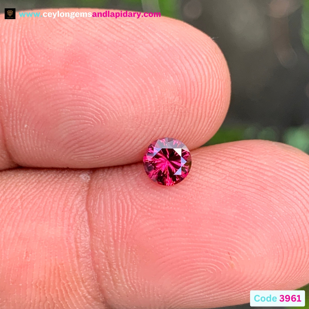Red Garnet Fantasy Cut / Concave Cut 5 mm Round 0.63 Ct Natural Loose Gemstone For Jewelry Making 💎✨