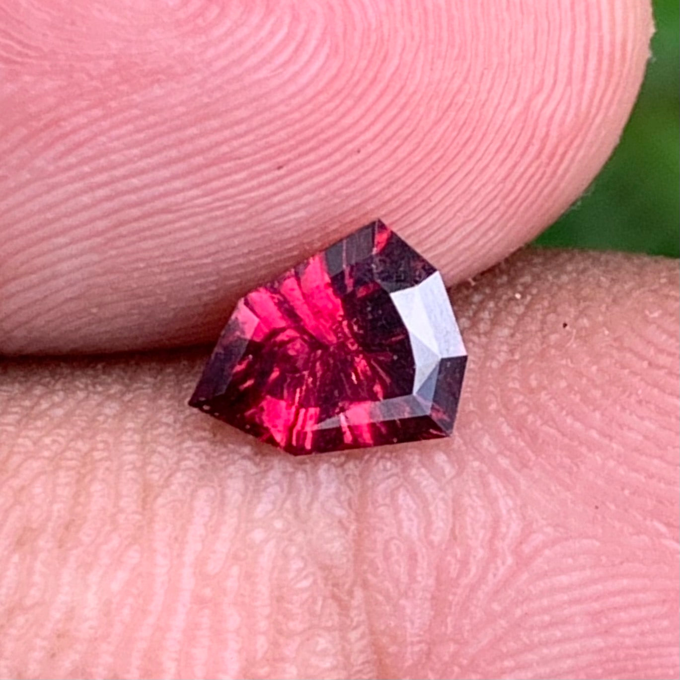 Red Garnet Fantasy / Concave Cut Fancy Shield 0.67 Ct Natural Loose Gemstone For Jewelry Making 💎✨