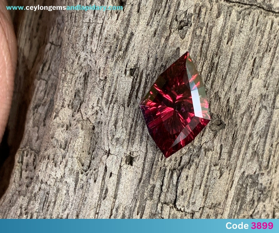 ✨ Red Garnet Concave Fantasy Diamond Cut 2.88 Ct Natural Loose Gemstone From Sri Lanka 💎