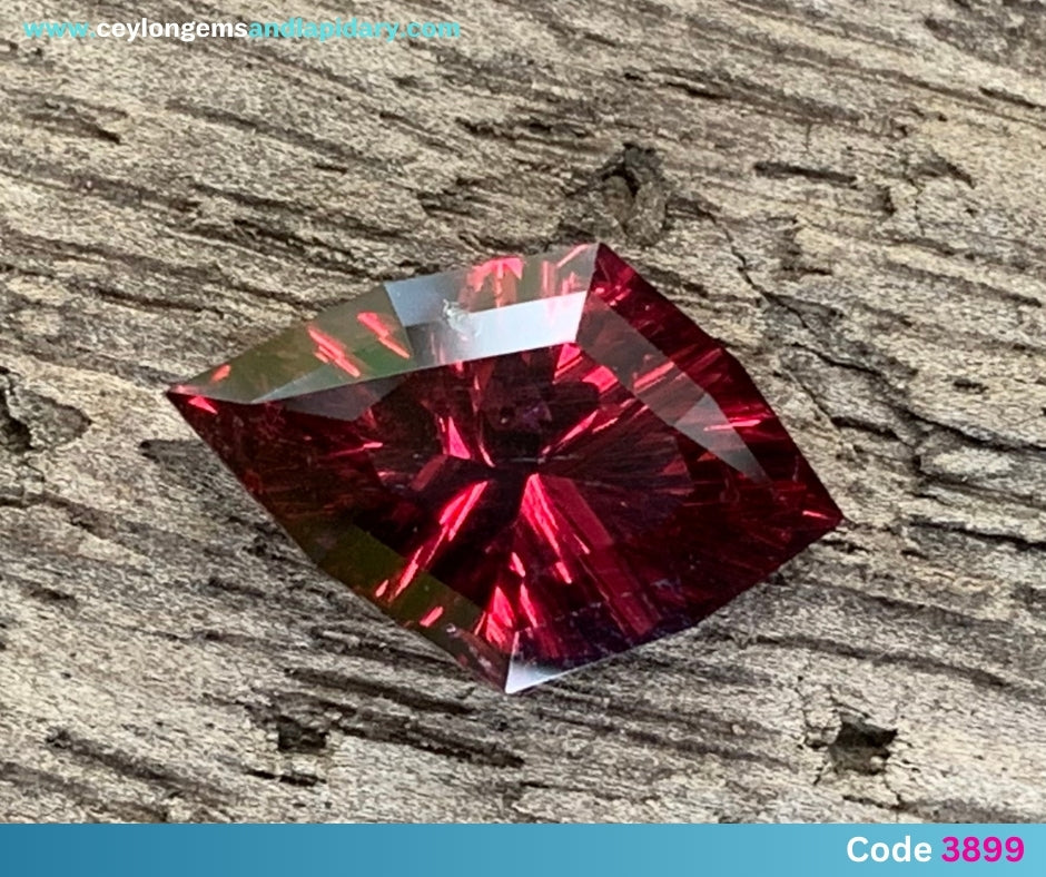 ✨ Red Garnet Concave Fantasy Diamond Cut 2.88 Ct Natural Loose Gemstone From Sri Lanka 💎