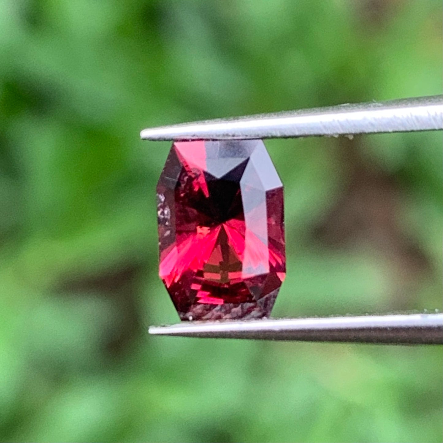 Red Garnet Modified Rectangular 0.98 Ct Natural Loose Gemstone For Jewelry Making 💎✨