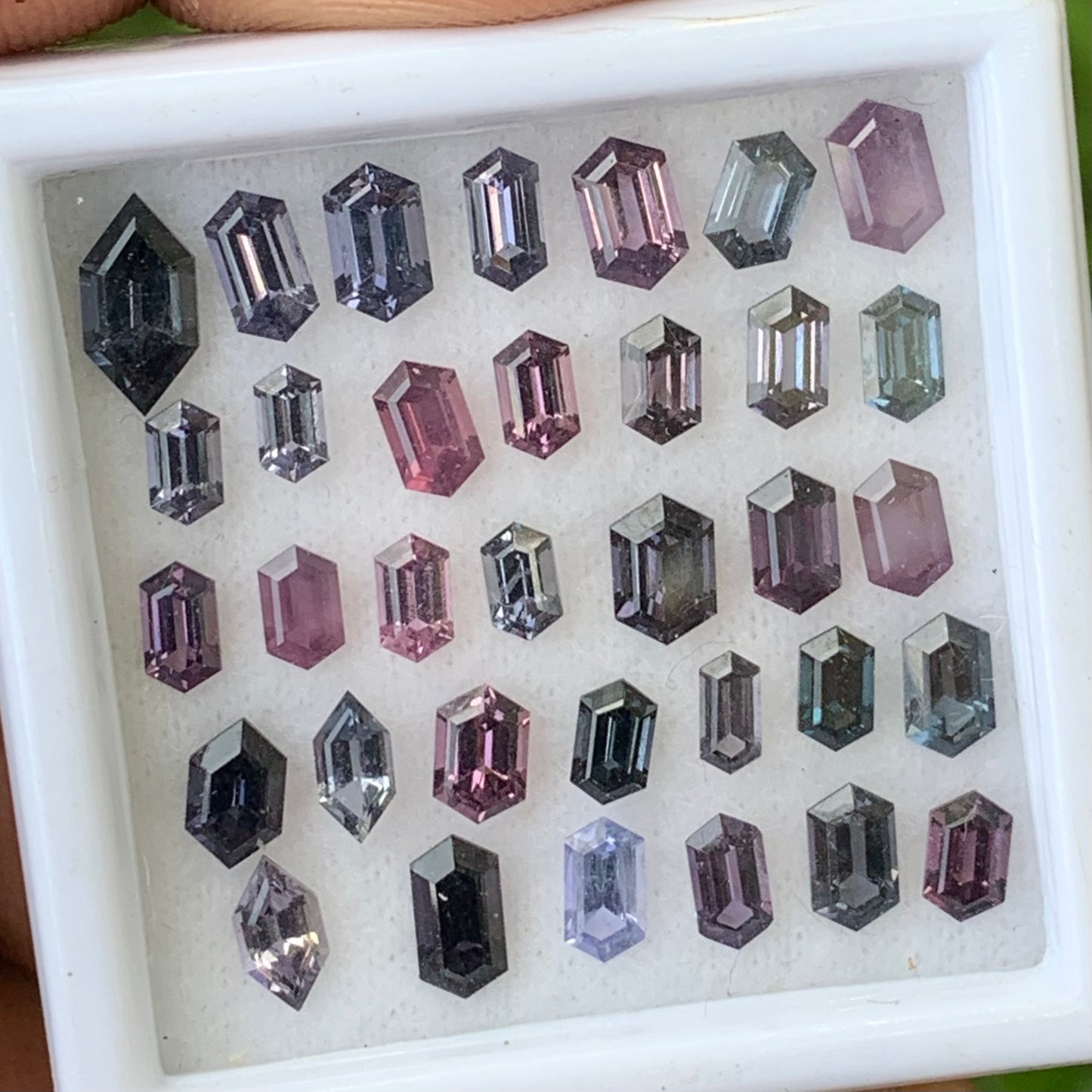 Spinel Eleongated Hexagon Parcel At Wholesale Price 9.42 Ct / 34 Stones