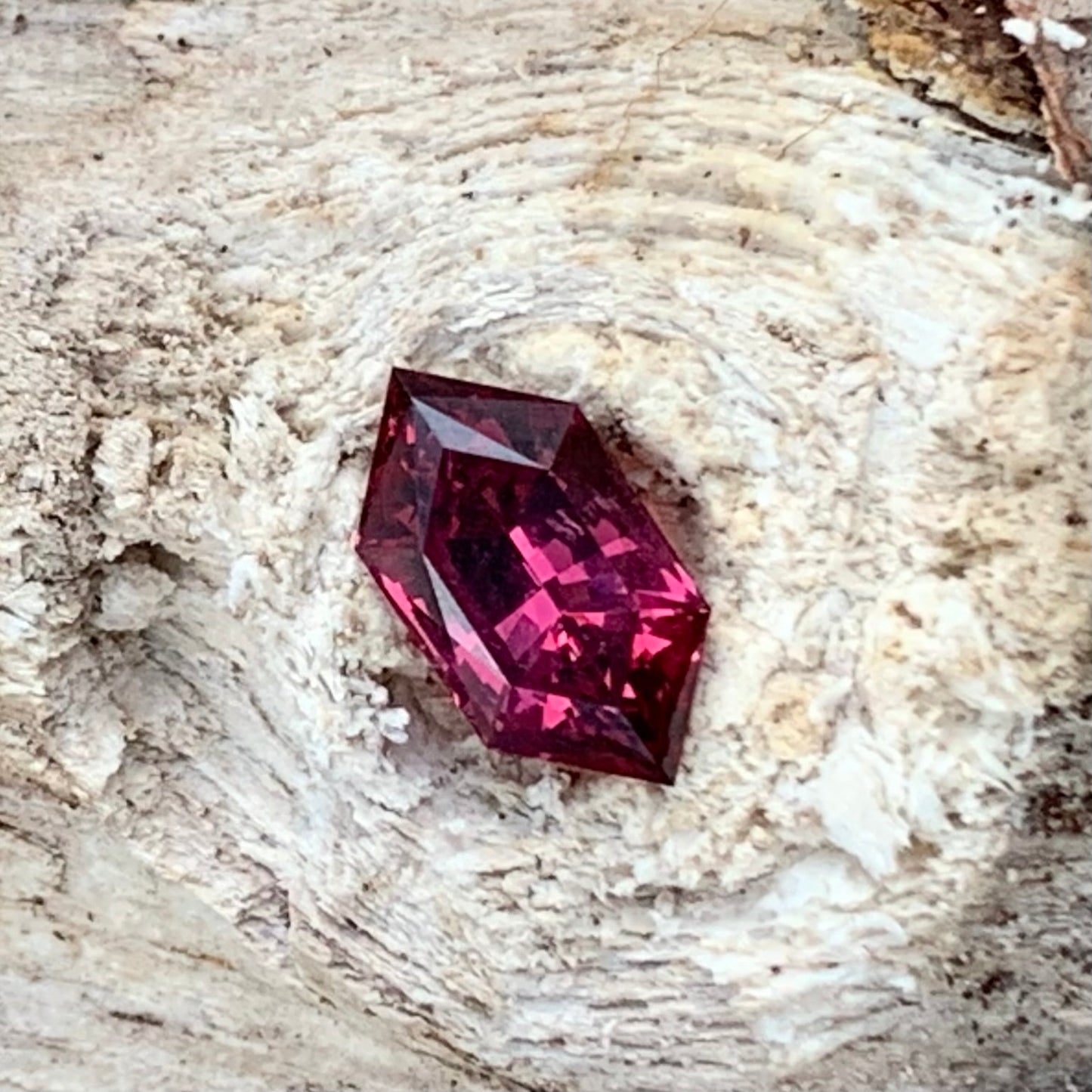 Pinkish Red Garnet Elongated Hexagon 0.66 Ct Natural Loose Gemstone For Jewelry Making 💎✨