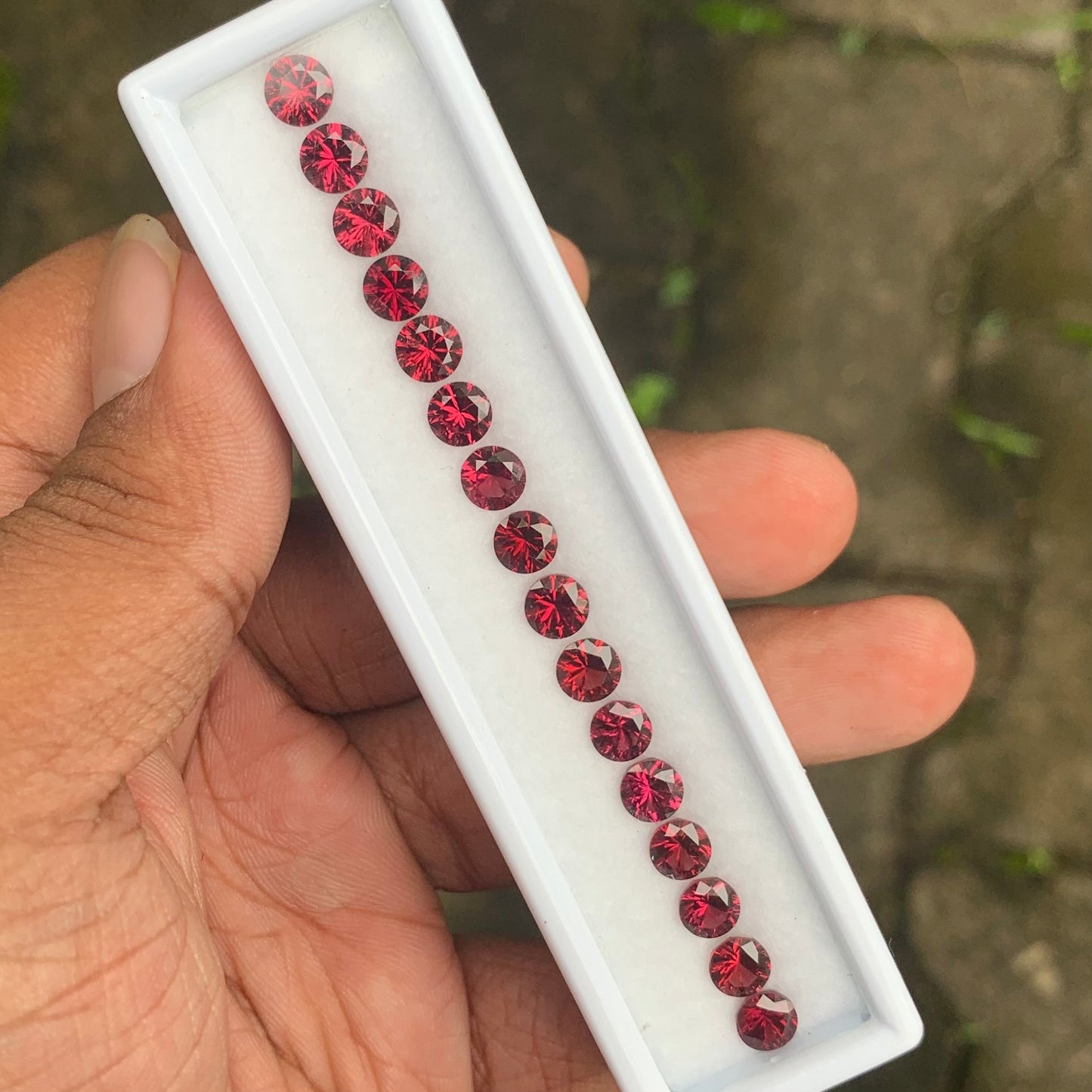 Brilliant Cut Red Garnet 12.45 Ct / 16 Stones Loose Gemstone Parcel For Jewelry Making 💎✨