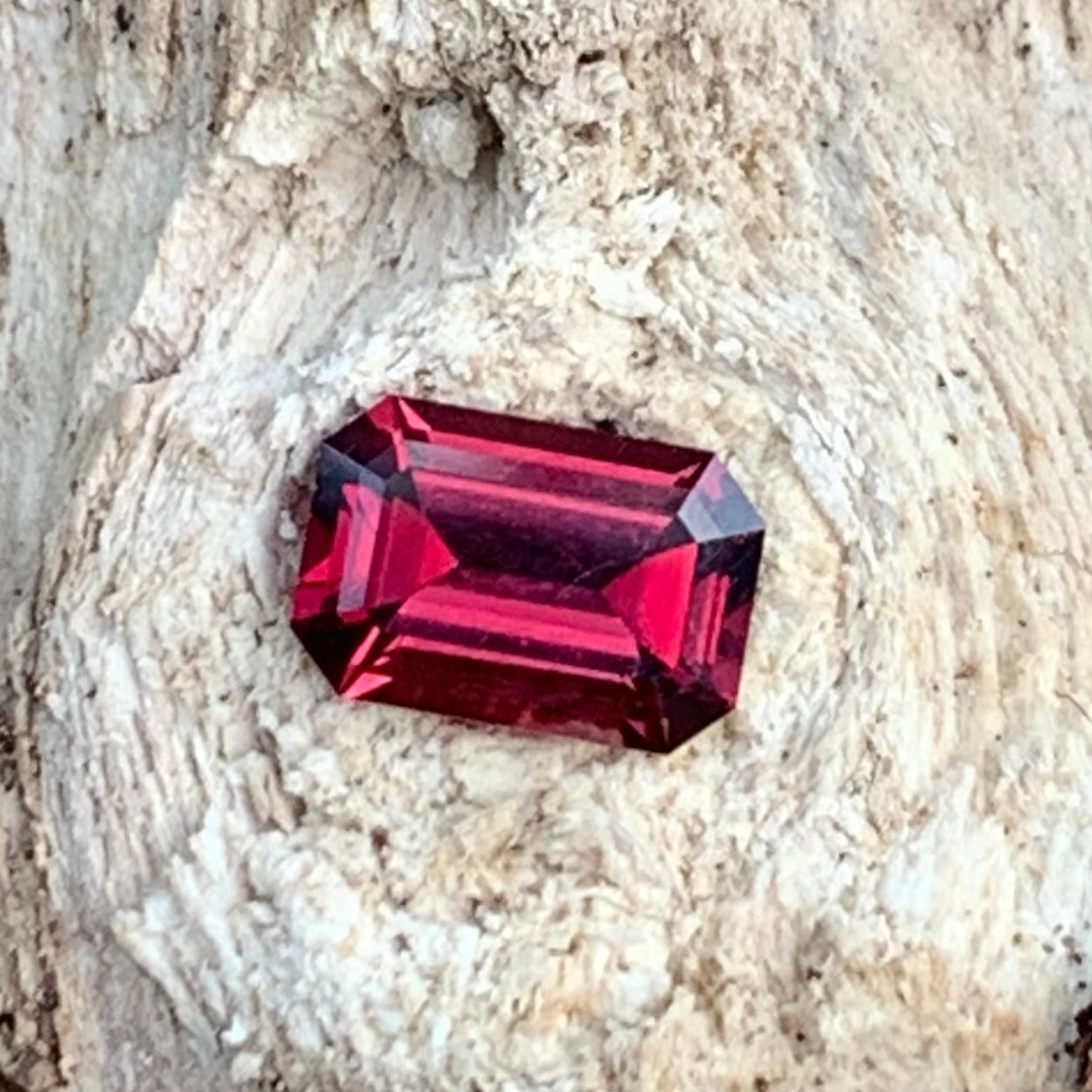 Red Garnet Emerald Cut Octagon 0.85 Ct Natural Loose Gemstone For Jewelry Making 💎✨