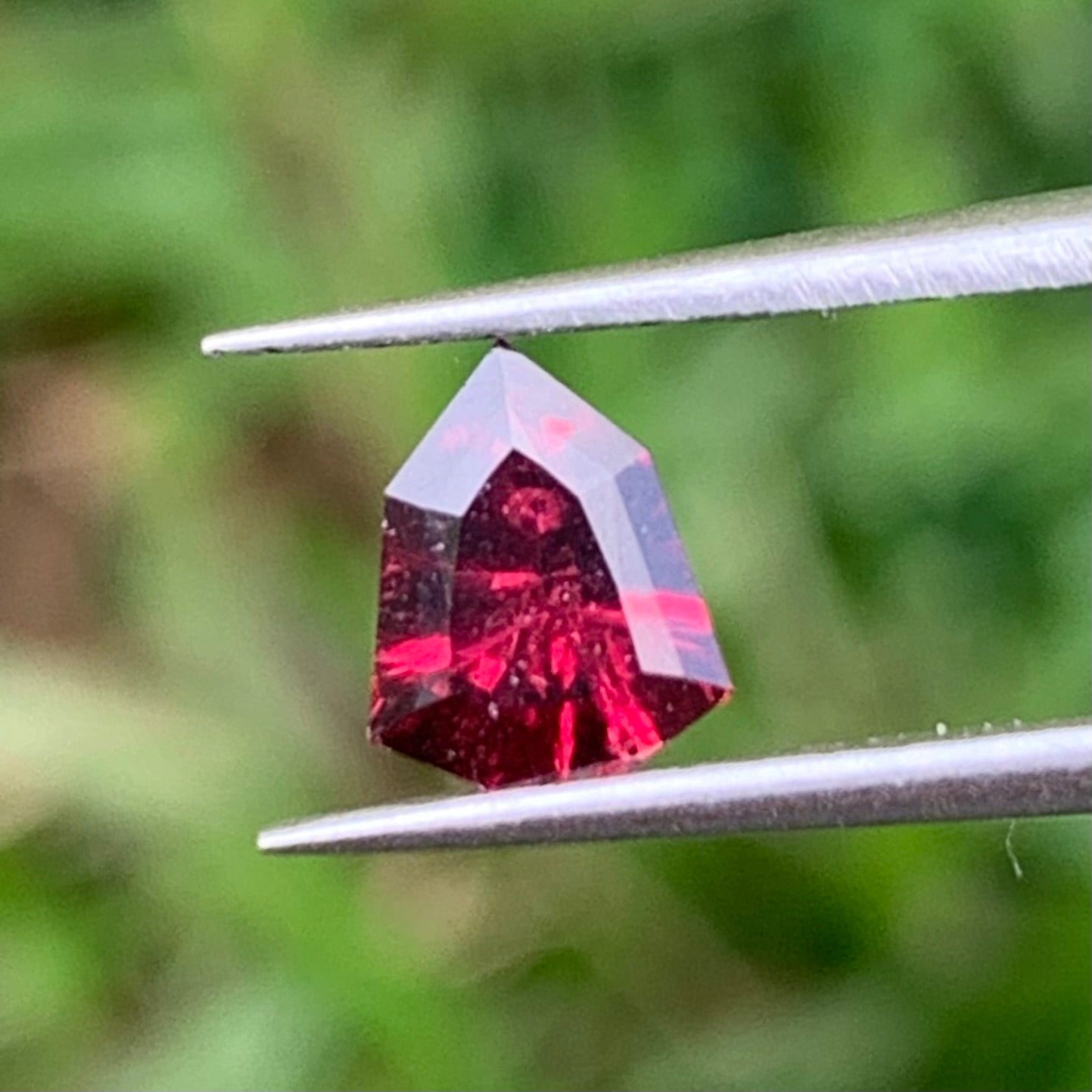 Red Garnet Fantasy / Concave Cut Fancy Shield 0.67 Ct Natural Loose Gemstone For Jewelry Making 💎✨