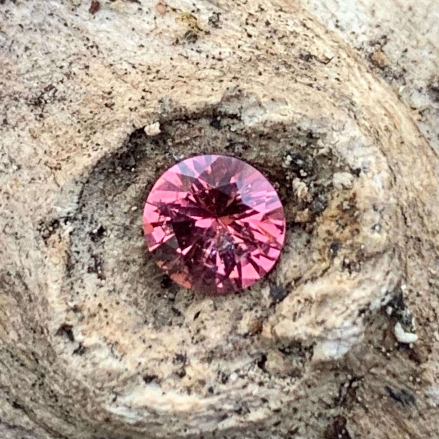 Pink Sapphire Round Cut 4.5 mm / 0.38 Ct Natural Loose Gemstone For Jewelry Making 💎✨