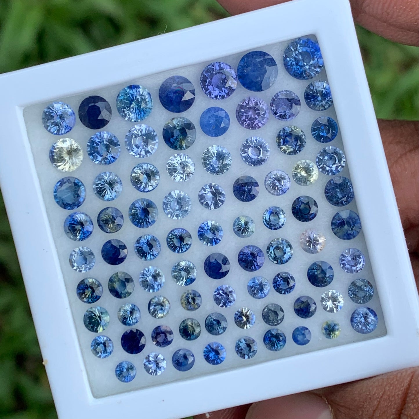 Blue Sapphire 2.5 - 5.5 mm Rounds 20.90 Ct Loose Gemstone Parcel of 79 Stones 💎✨