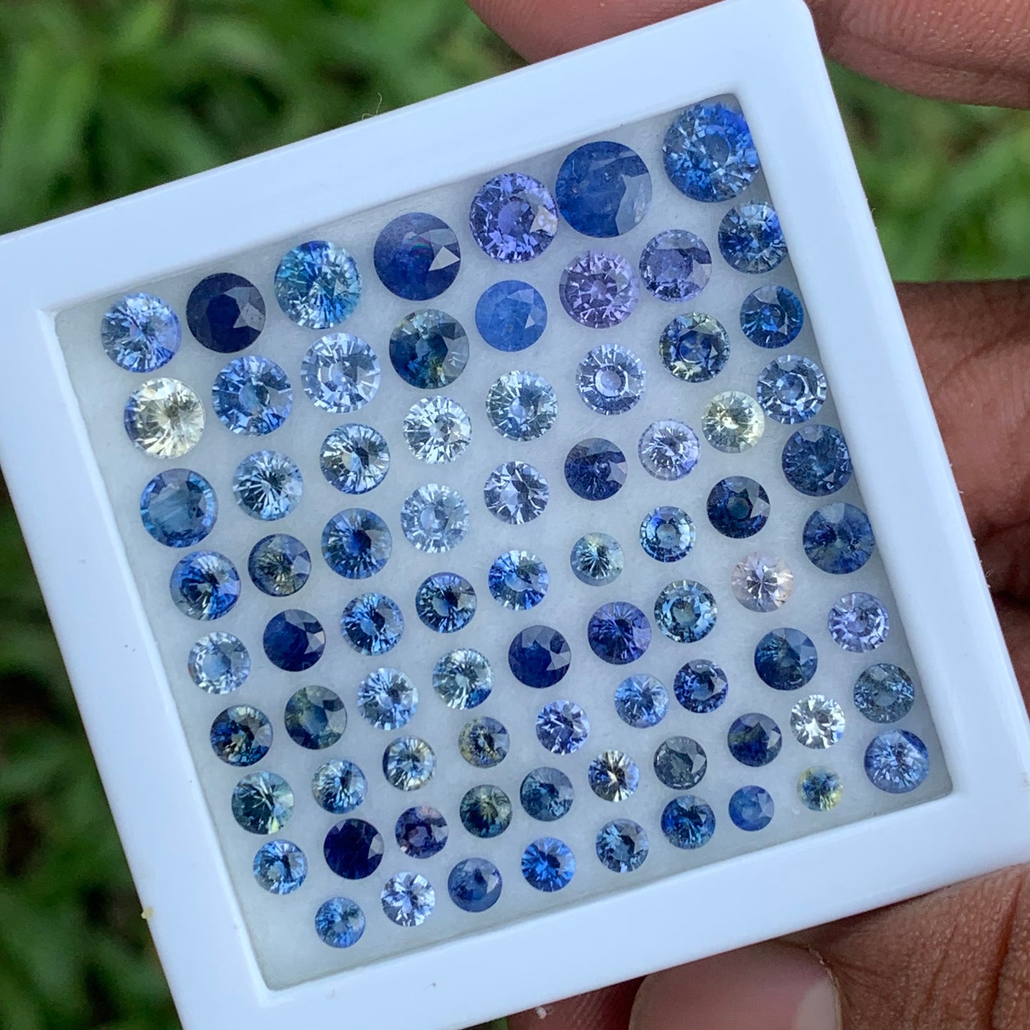 Blue Sapphire 2.5 - 5.5 mm Rounds 20.90 Ct Loose Gemstone Parcel of 79 Stones 💎✨