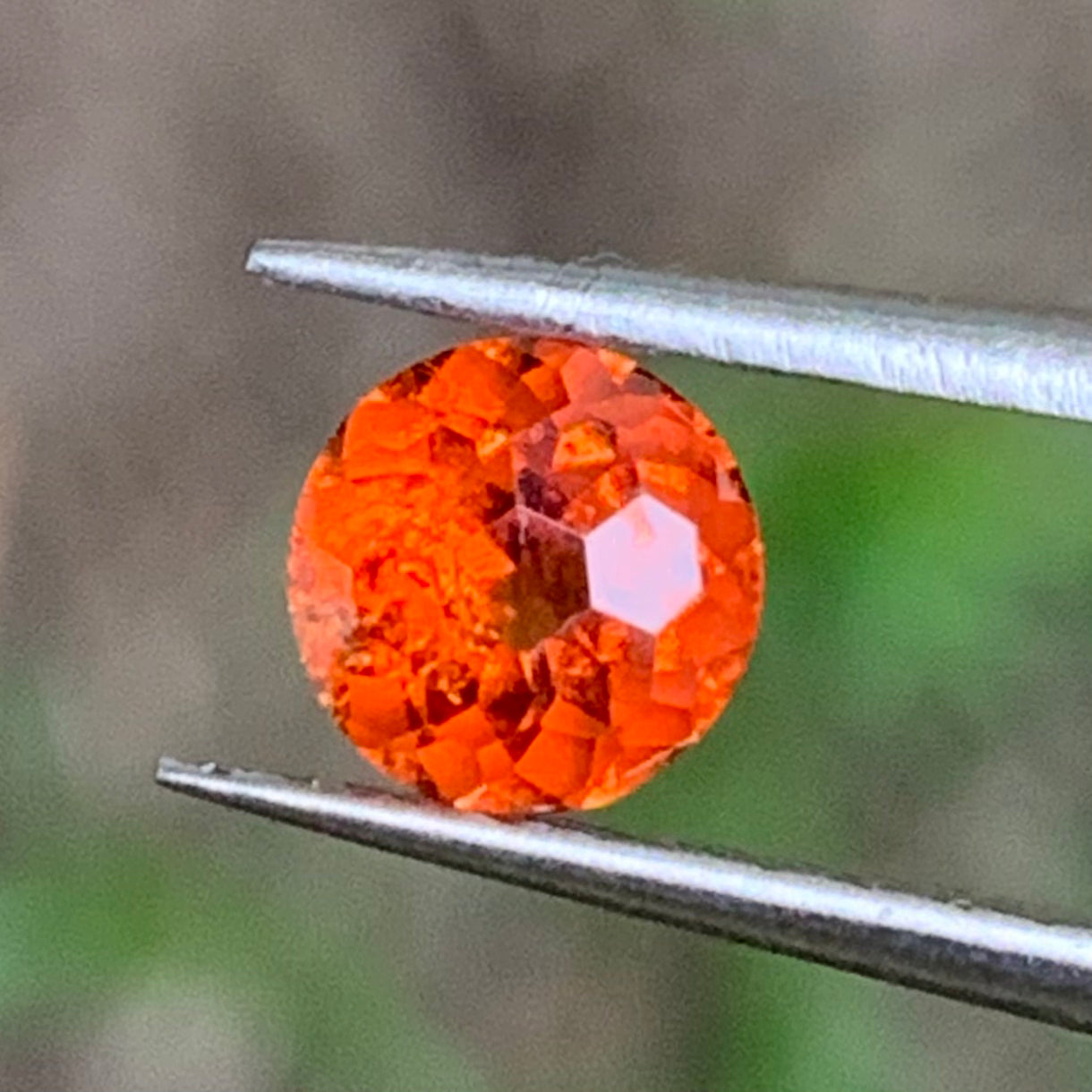 Hessonite Garnet Round 5 mm / 0.55 Ct Fancy Football Cut Loose Gemstone For Contemporary Jewelry