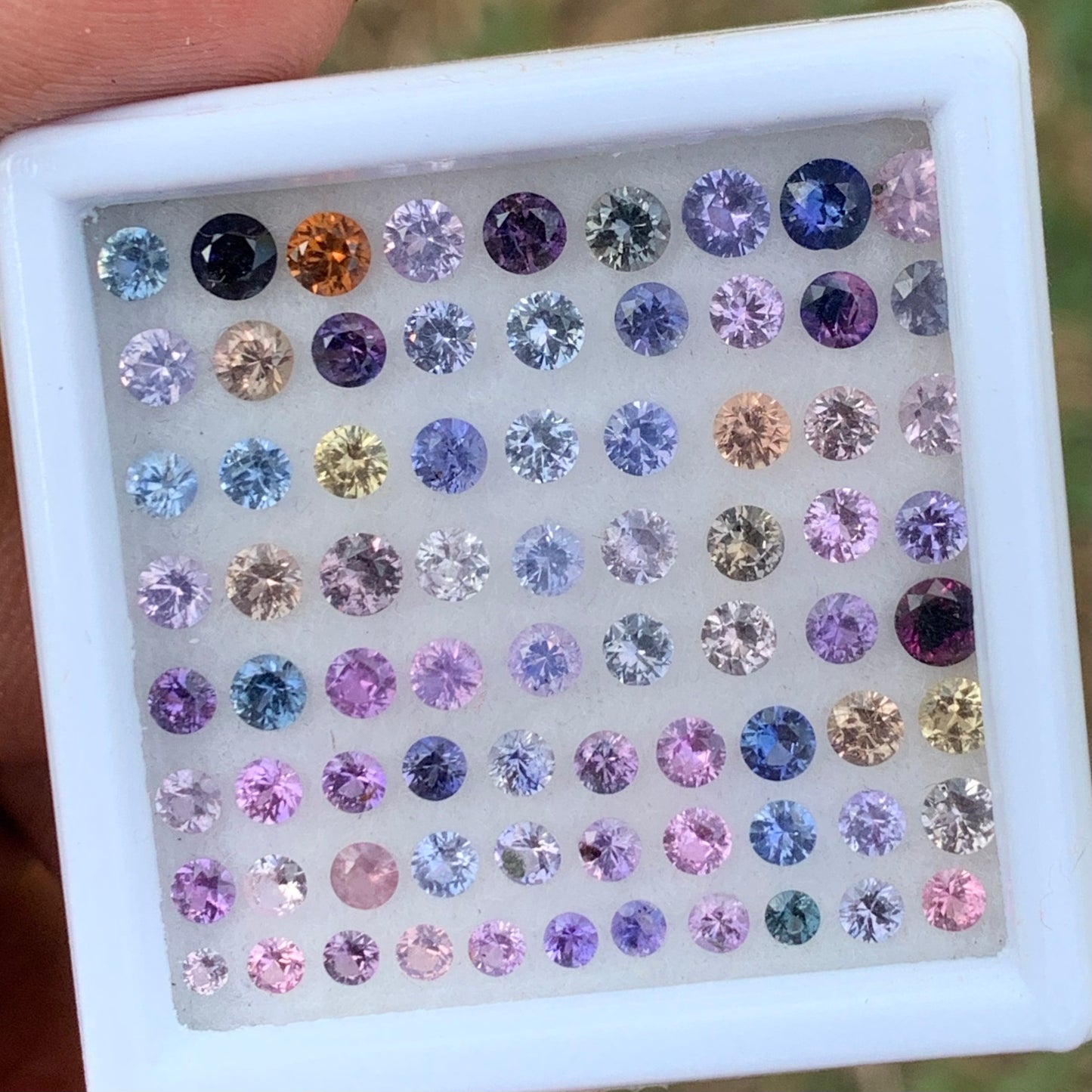 Unheated Sapphire 1.5 - 3.5 mm Rounds Multicolor Natural 7.15 Ct / 76 Loose Gemstone Parcel from Sri Lanka