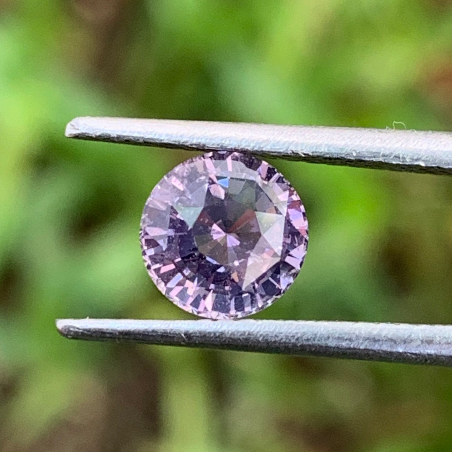 Lavender Spinel Round 6.3 mm / 1.2 Ct Natural Loose Gemstone For Jewelry Making
