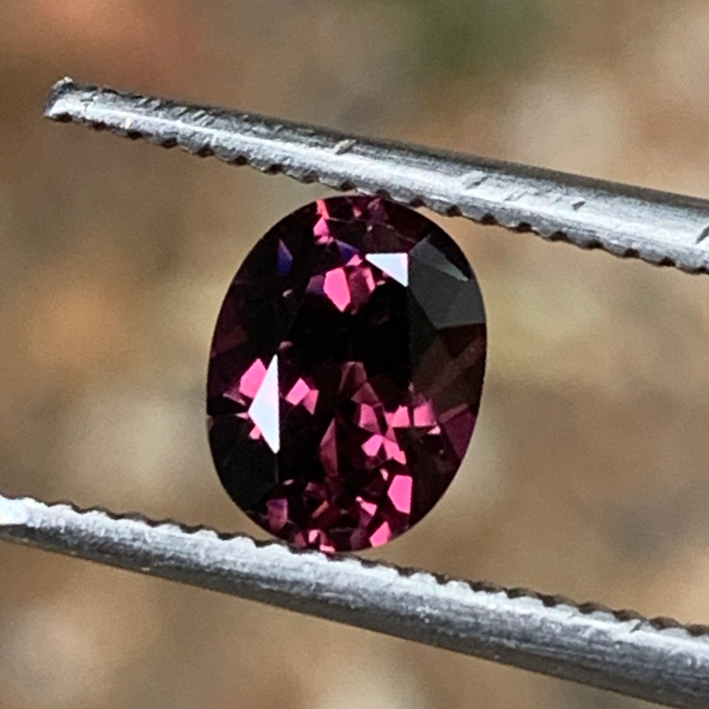 Velvet Spinel 0.8 Ct Oval Natural Loose Gemstone For Center Stone From Sri Lanka