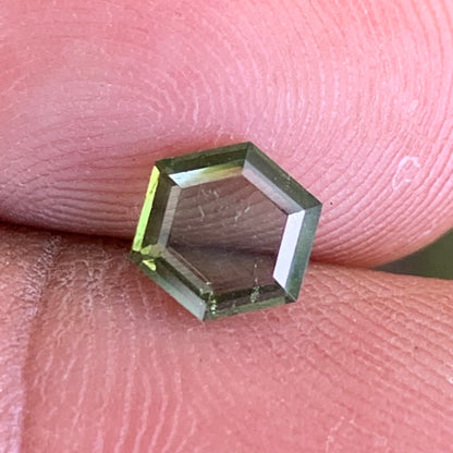 Portrait Cut Green Zircon Hexagon Tablet 0.87 Ct Natural Loose Gemstone For Jewelry