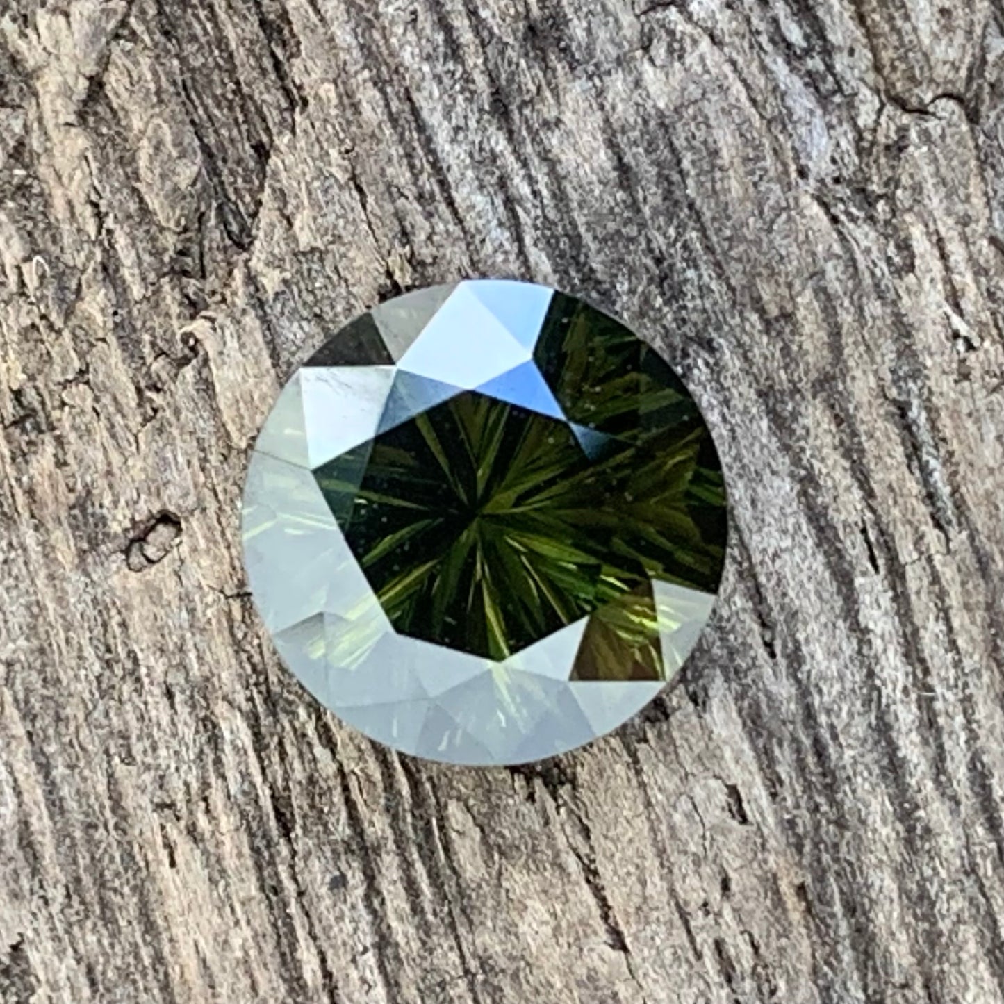 Green Zircon Round 2.84 Ct Concave Cut Natural Heated Only Loose Gemstone
