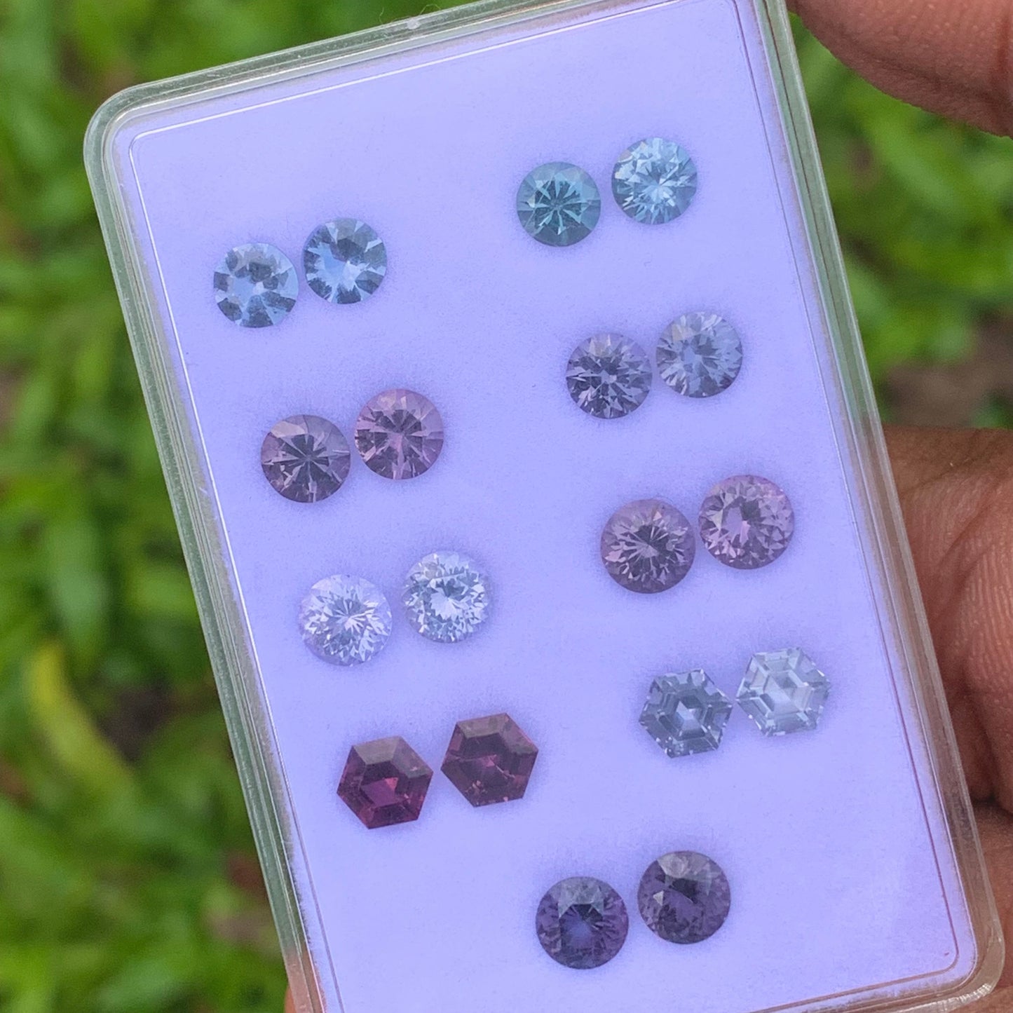 Purple Gray & Teal Spinel Round & Hexagon Pairs 9 Pairs 4.4 - 5.2 mm / 7.47 Ct Natural Loose Gemstones Parcel For Earrings