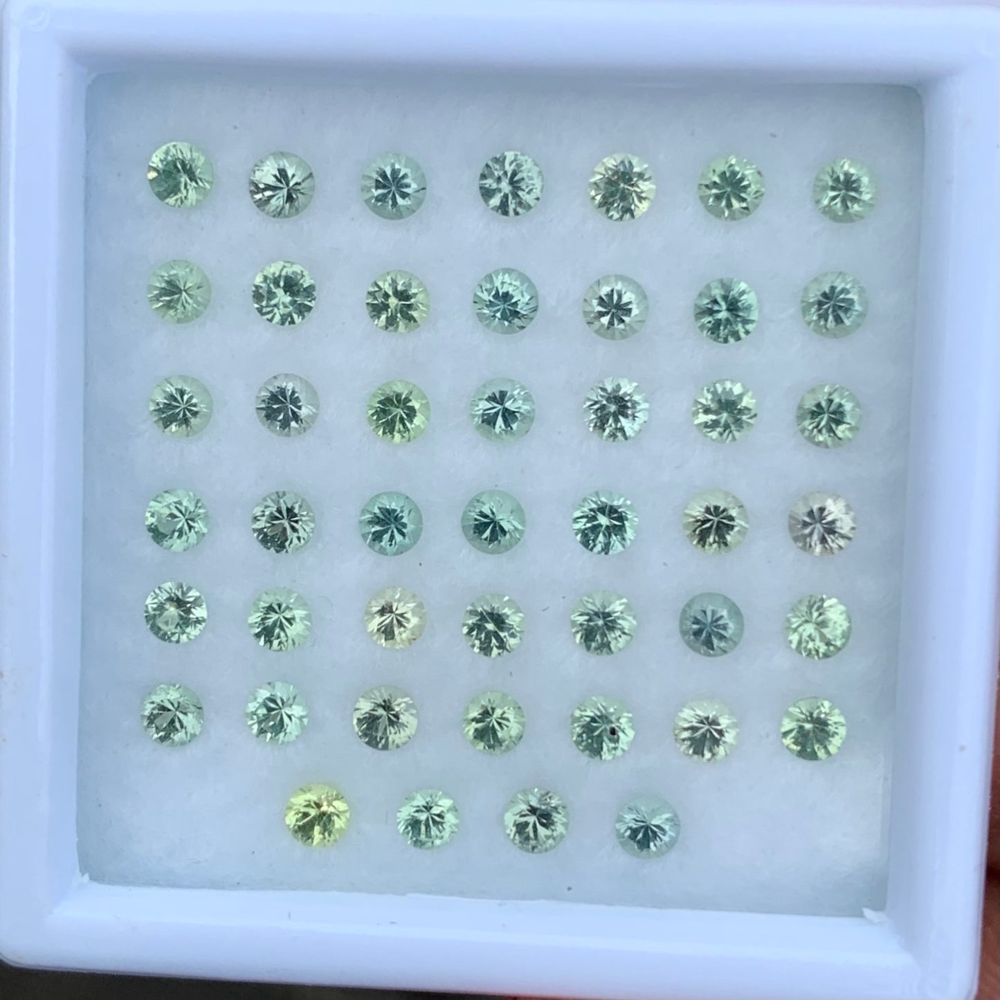 Green Sapphire 2.5 mm Rounds 3.71 Ct Loose Gemstone Parcel of 46 Stones