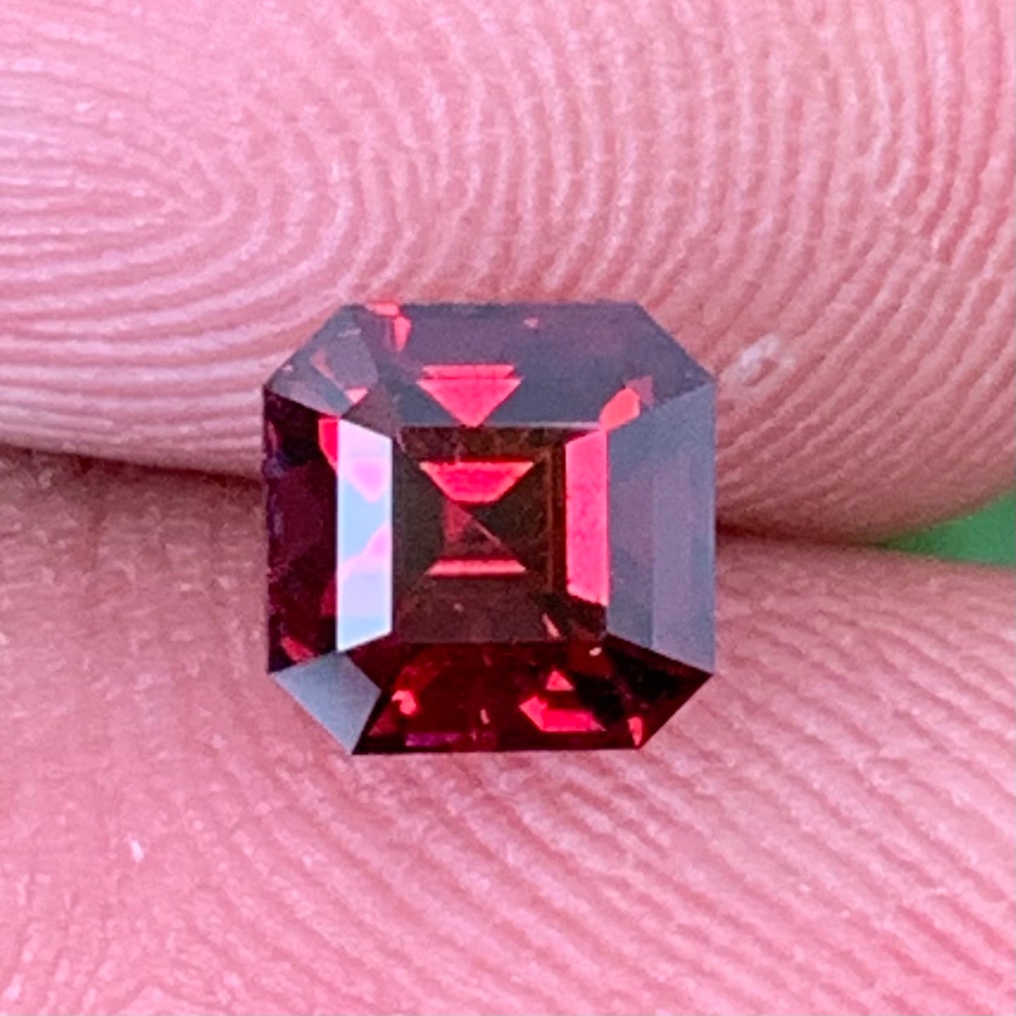 Garnet Deep Red Cut Coner Square / Octagon 5.7 mm / 1.52 Ct Natural Loose Gemstone For Jewelry Making