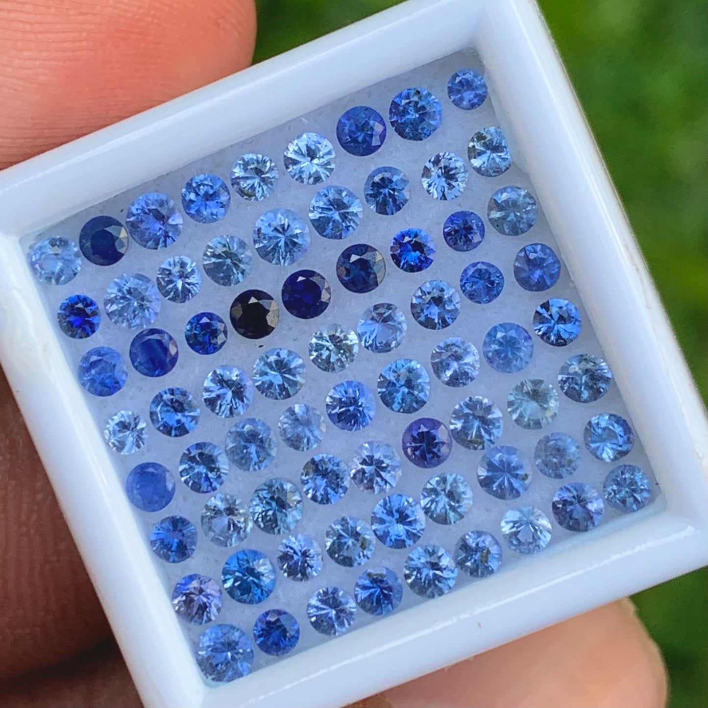 Blue Sapphire 1.7 - 2.6 mm Rounds 3.80 Ct Loose Gemstone Parcel of 72 Stones