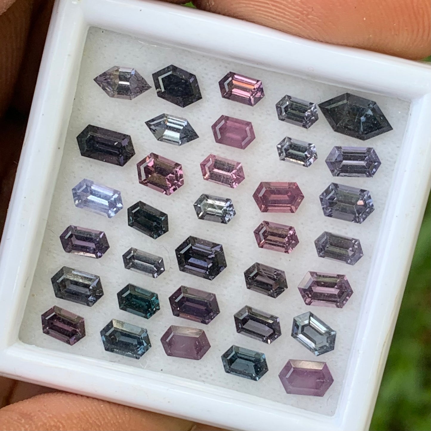 Spinel Eleongated Hexagon Parcel At Wholesale Price 9.42 Ct / 34 Stones