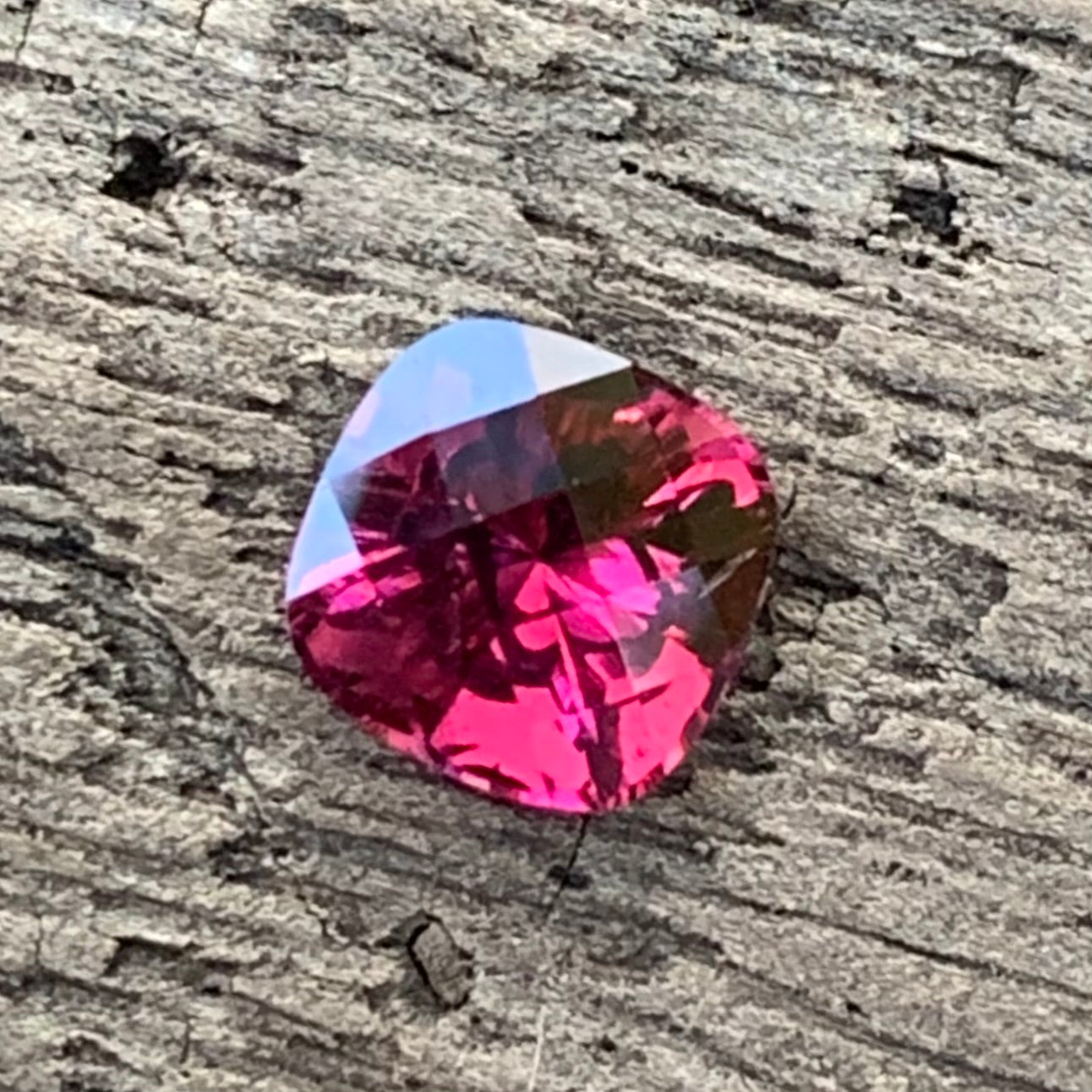 Red Garnet Fantasy Cut / Concave Cut Cushion With Checkerboard Top 1.08 Ct Natural Loose Gemstone For Jewelry Making