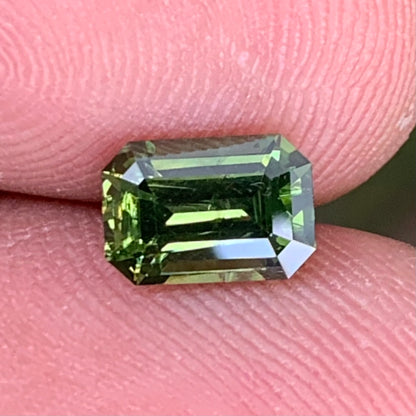 Green Sapphire Emerald Cut Octagon 1.59 Ct Heated Only Natural Loose Gemstone For Jewelry Making