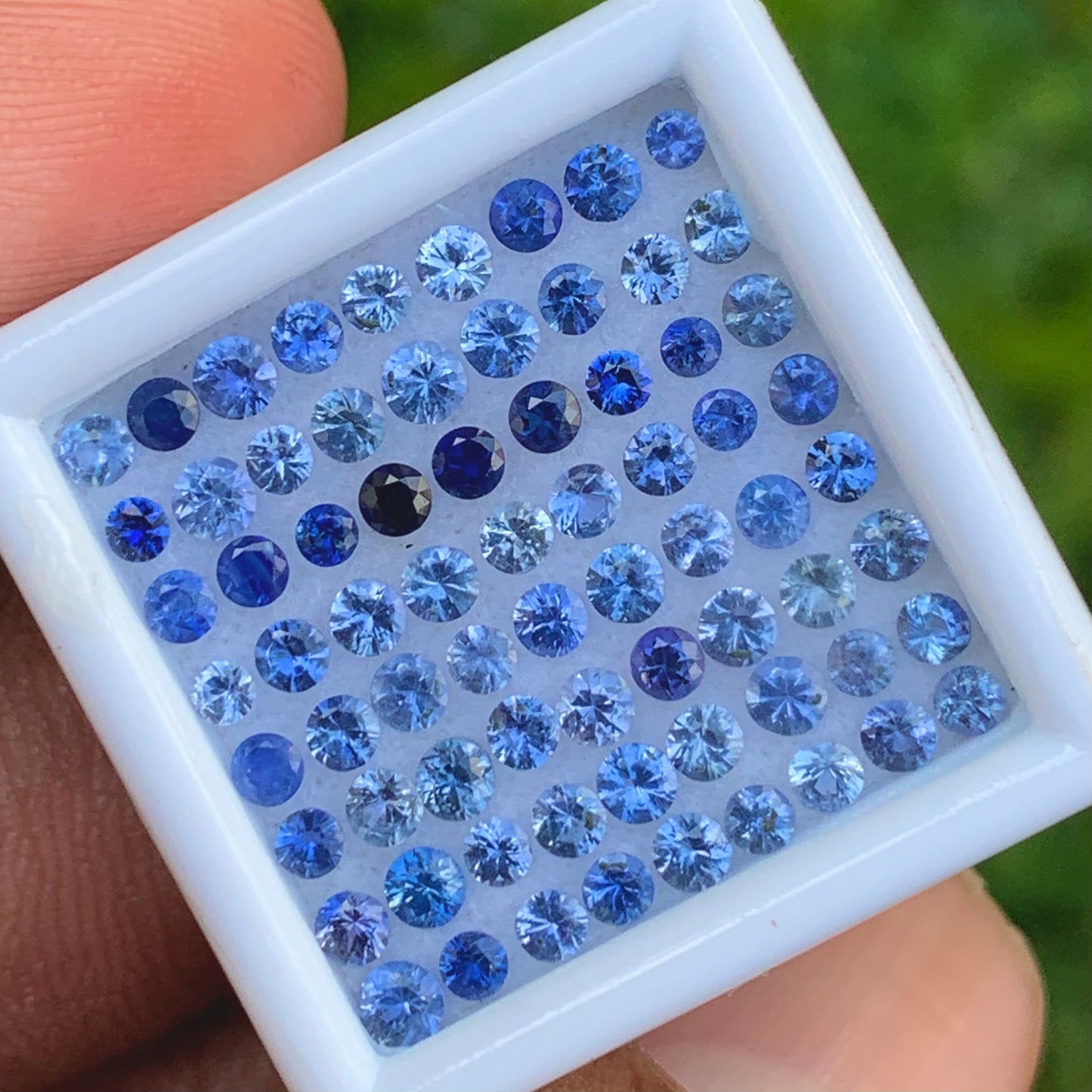 Blue Sapphire 1.7 - 2.6 mm Rounds 3.80 Ct Loose Gemstone Parcel of 72 Stones
