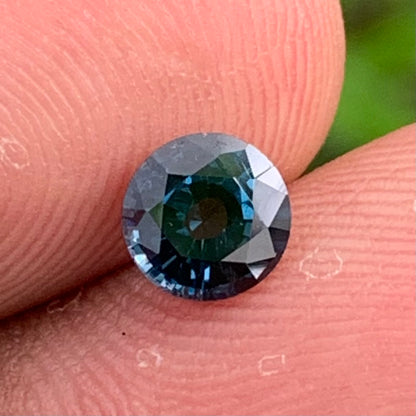 Teal Blue Spinel Round 5.85 mm / 0.85 Ct Natural Loose Gemstone For Jewelry Making