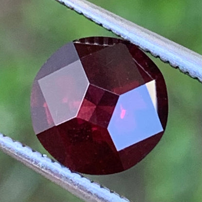 Orangish Garnet Round 8.1 mm / 2 ct Special Creative Cut Loose Gemstone