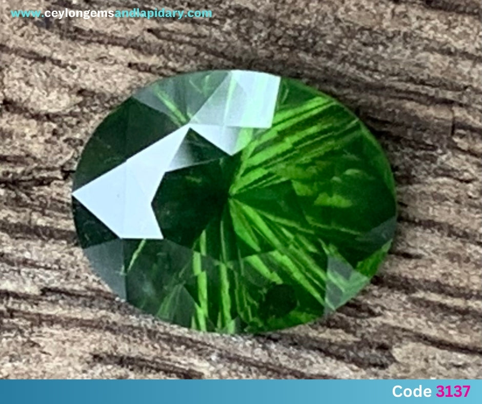 ✨ Green Zircon - Concave Cut / Fantasy Cut Oval 3.81 Ct 💎