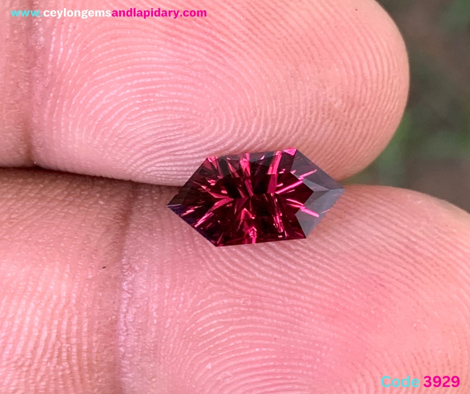 ✨ Red Garnet Concave Fantasy Hexagon Cut 2.13 Ct Natural Loose Gemstone From Sri Lanka 💎