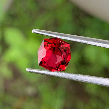 Red garnet Octagonal flower 2.00 ct Creative Cut Loose Gemstone