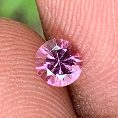 Purplish Pink Spinel Roundish Oval 4.6 mm / 0.44 Ct Flower Cut Loose Gemstone For Jewelry Making