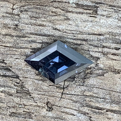 Spinel Kite Deep Purple 0.9 Ct Natural Loose Gemstone For Jewelry