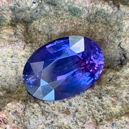 Violetish Blue Bicolor Sapphire Oval Heated Only 2.89 Ct Natural Loose Gemstone for Jewelry Making