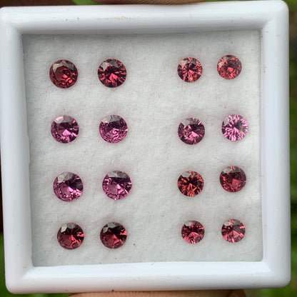 Garnet Round Pairs 8 Fantasy Cut / Concave Cut 3.2 -4 mm / 3.27 Ct Natural Loose Gemstones For Earrings