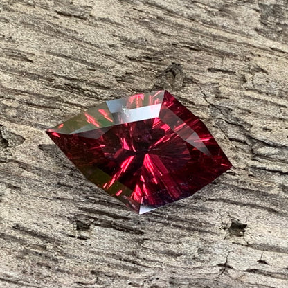 Red Garnet Concave Cut / Fantasy Cut Fancy Diamond 2.88 Ct Natural Loose Gemstone From Sri Lanka
