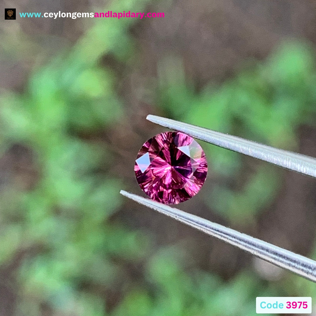 Pinkish Garnet Fantasy Cut / Concave Cut 4.9 mm Round 0.50 Ct Natural Loose Gemstone For Jewelry Making 💎✨