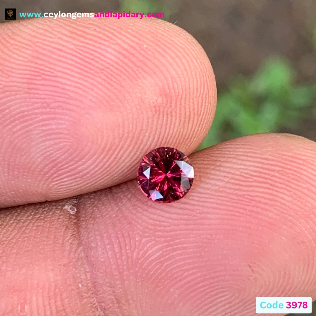Red Garnet Fantasy Cut / Concave Cut 5.2 mm Round 0.62 Ct Natural Loose Gemstone For Jewelry Making 💎✨