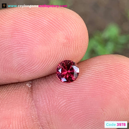 Red Garnet Fantasy Cut / Concave Cut 5.2 mm Round 0.62 Ct Natural Loose Gemstone For Jewelry Making 💎✨