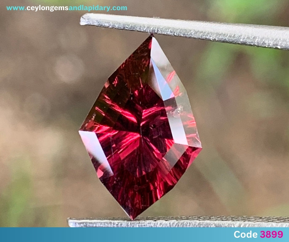 ✨ Red Garnet Concave Fantasy Diamond Cut 2.88 Ct Natural Loose Gemstone From Sri Lanka 💎