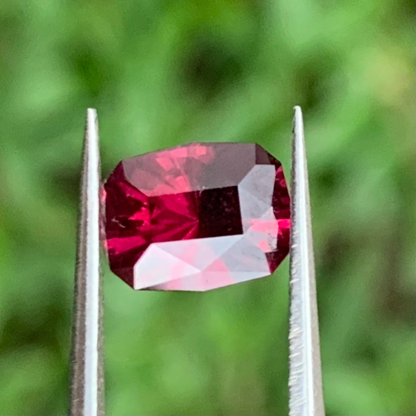 Red Garnet Modified Octagon 1.40 Ct Natural Loose Gemstone For Jewelry Making