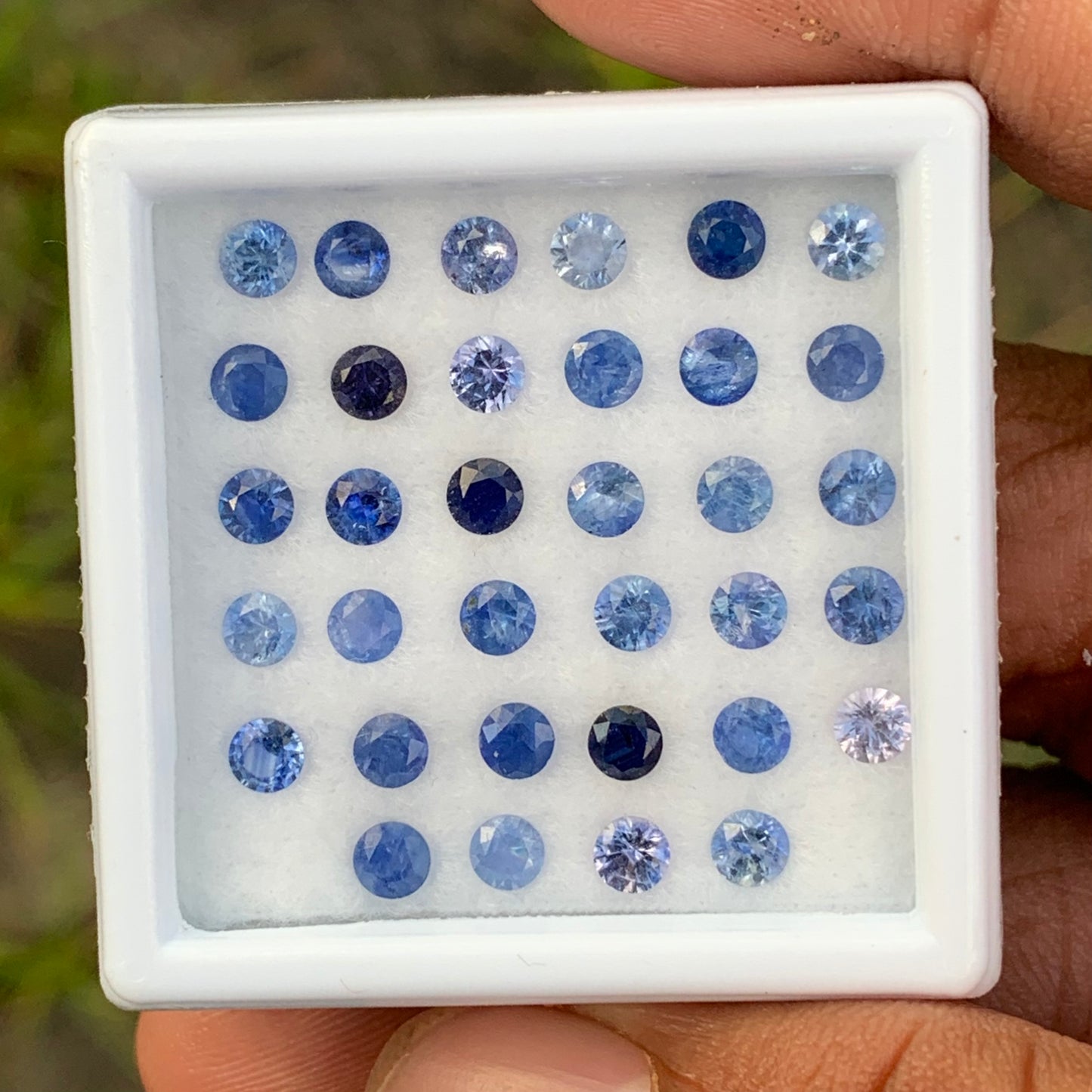 Blue Sapphire 3.3 mm Rounds 5.76 Ct Loose Gemstone Parcel of 34 Stones
