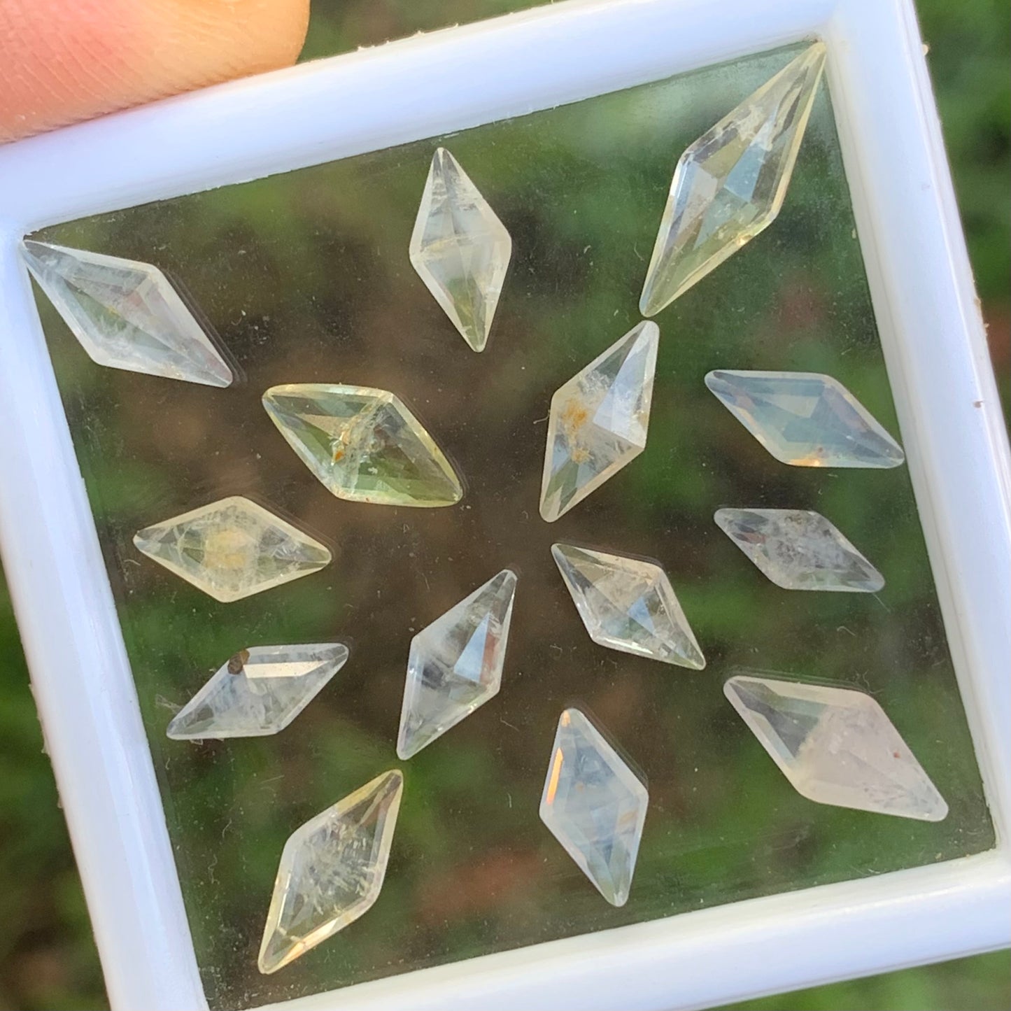 Salt and Pepper Sapphire & Yellow Sapphire Crystal Kites Wholesale Parcel of 8.71 Ct / 14 Stones Natural Unheated Loose Gemstones