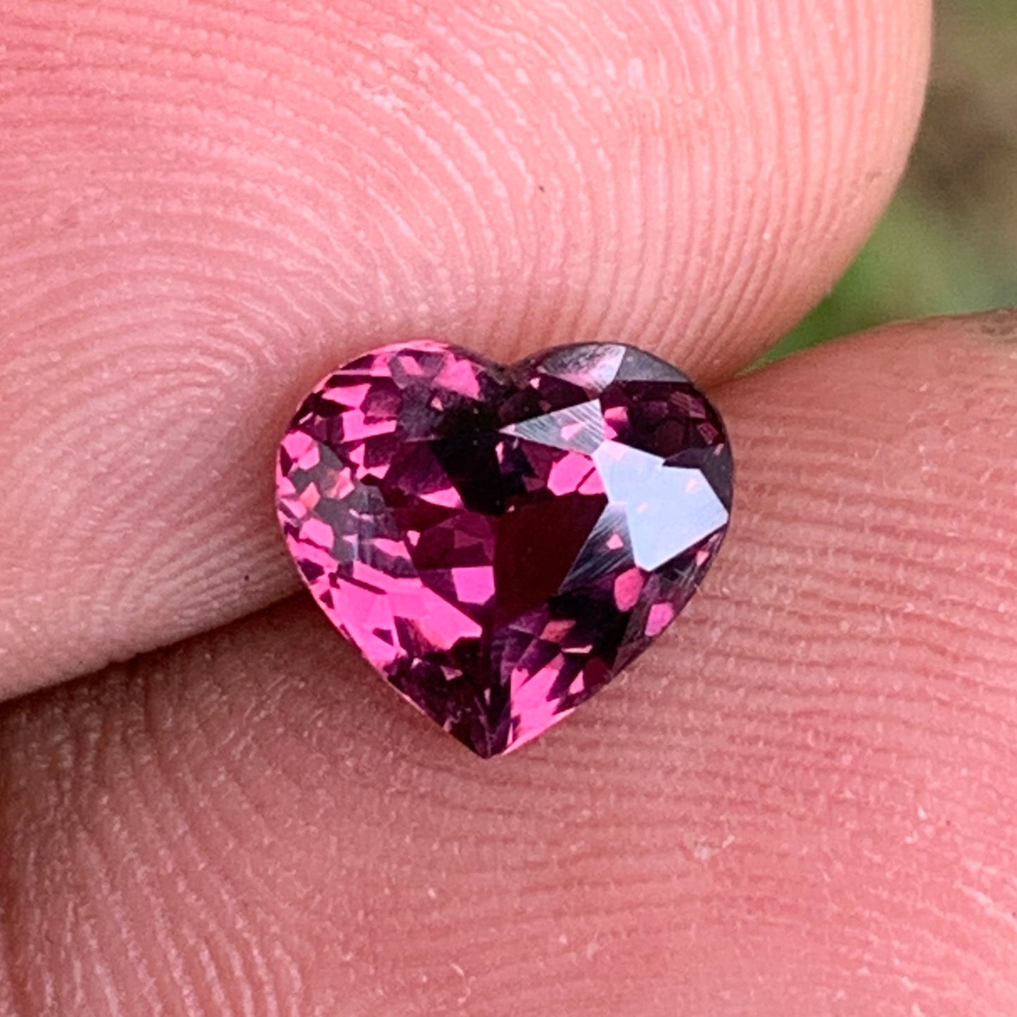 Pink Spinel Heart 1.69 Ct Loose Gemstone For Contemporary Jewelry