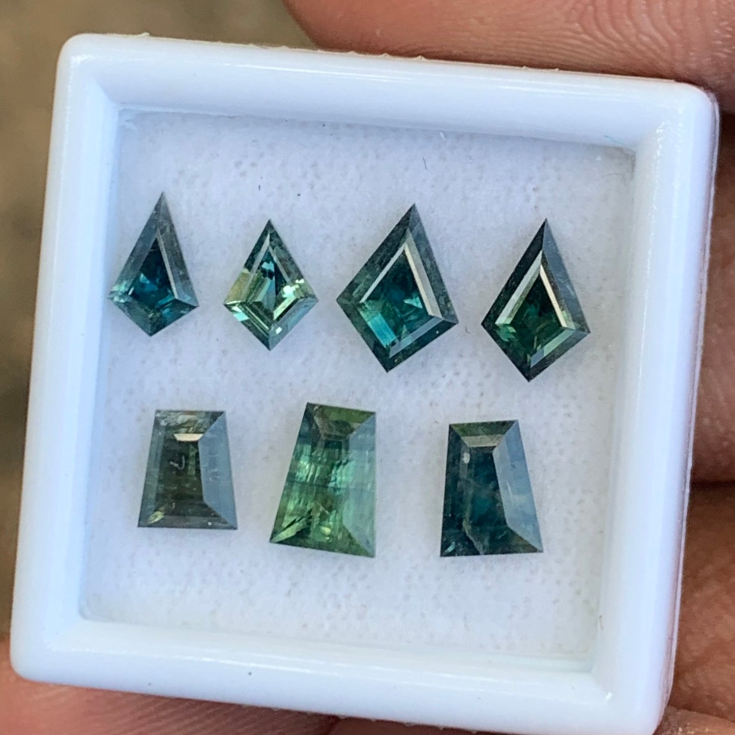 Unheated Sapphire Green Sapphire Kite & Tapered Baguette 3.56 Ct / 7 Natural Loose Gemstone Parcel