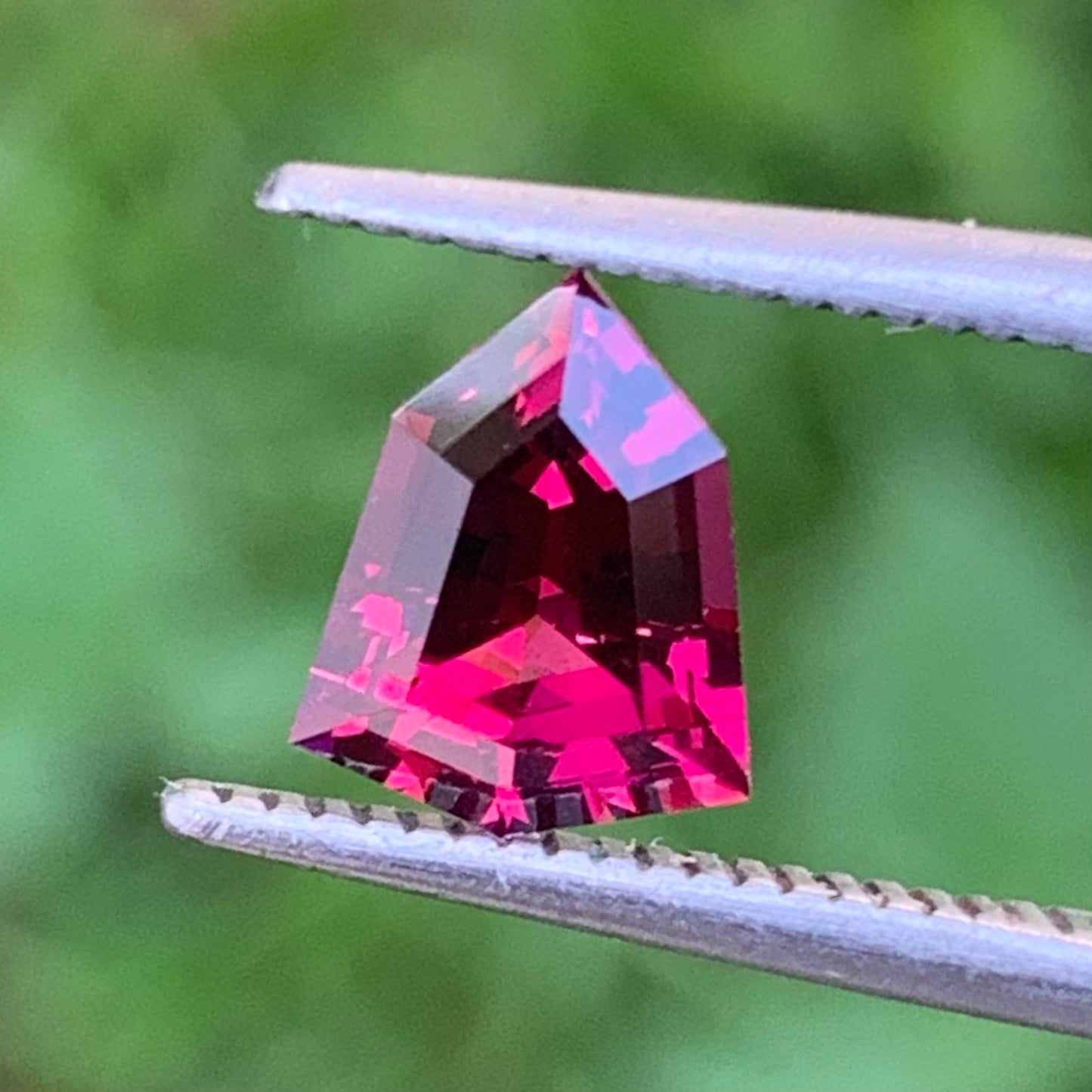 Purplish Red Garnet Shield 1.40 Ct Loose Gemstone From Sri Lanka